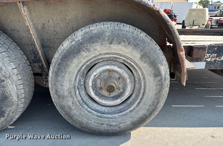 image for item EM2351 2002 Cronkite Ind 2600EWSA utility trailer