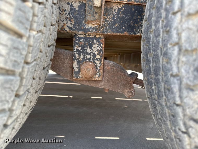 image for item EM2351 2002 Cronkite Ind 2600EWSA utility trailer