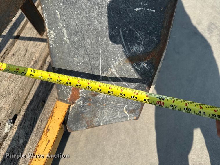 image for item EM2352 1989 Redi Haul  utility trailer