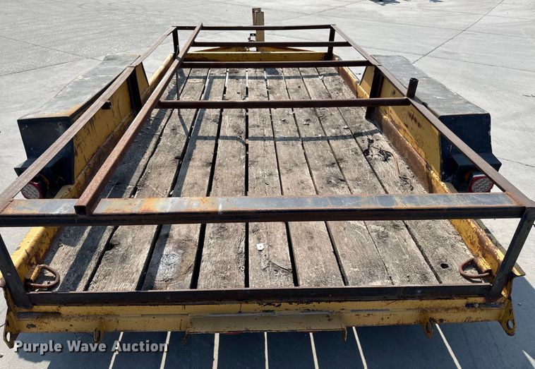 image for item EM2352 1989 Redi Haul  utility trailer