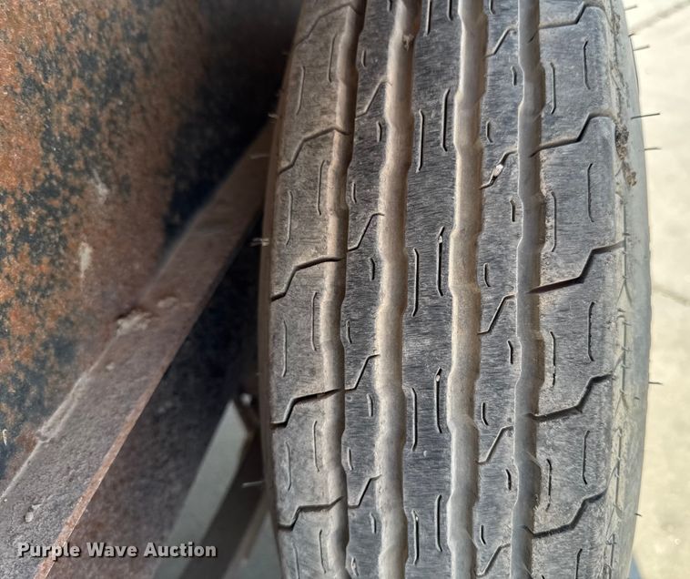 image for item EM2352 1989 Redi Haul  utility trailer