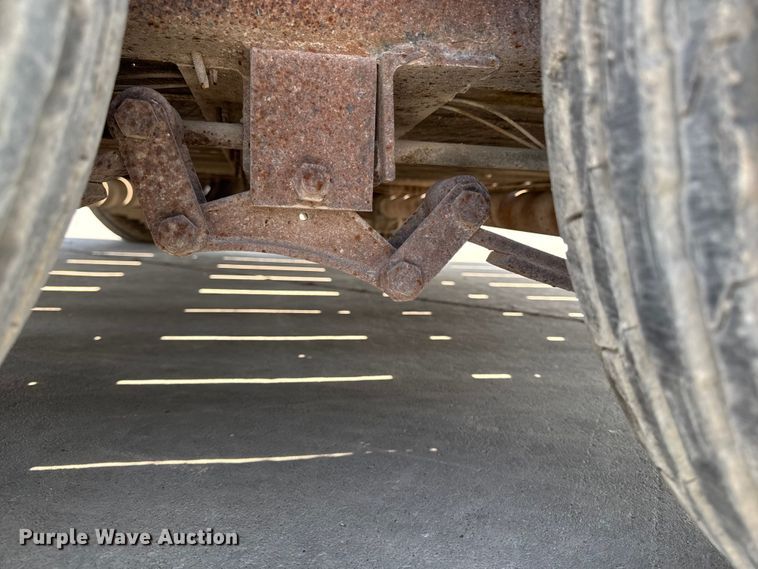 image for item EM2352 1989 Redi Haul  utility trailer