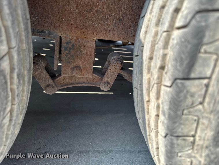 image for item EM2352 1989 Redi Haul  utility trailer