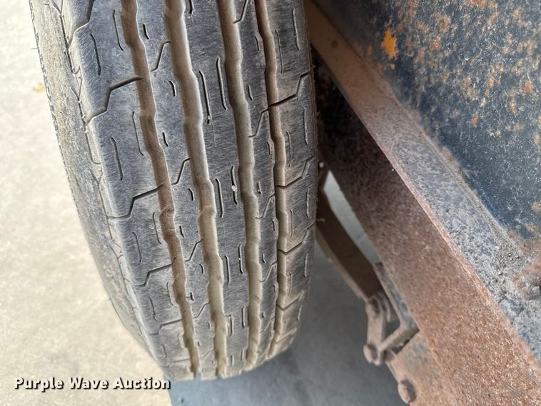 image for item EM2352 1989 Redi Haul  utility trailer