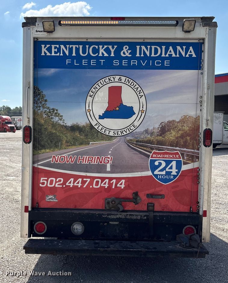 image for item EM6067 2015 Ford E350 Super Duty box truck