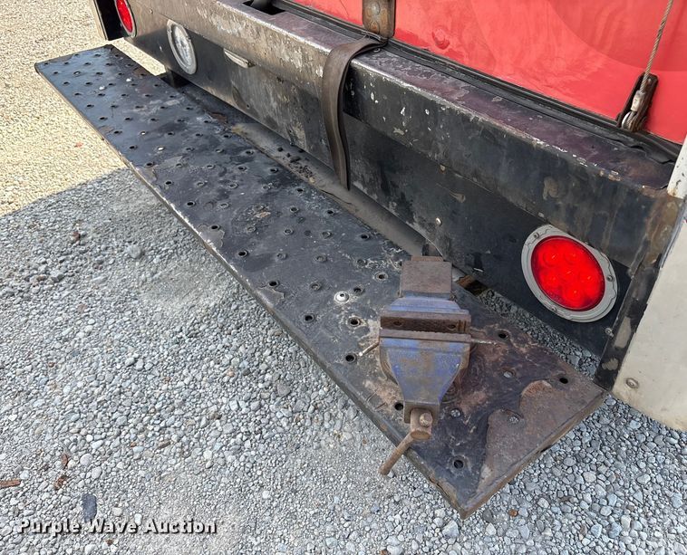 image for item EM6067 2015 Ford E350 Super Duty box truck