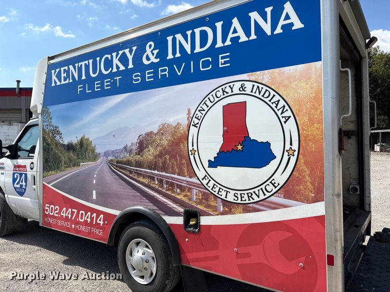 image for item EM6067 2015 Ford E350 Super Duty box truck