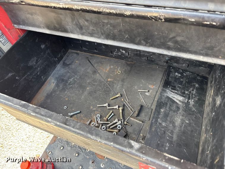 image for item EM6067 2015 Ford E350 Super Duty box truck