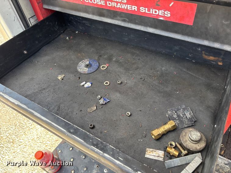 image for item EM6067 2015 Ford E350 Super Duty box truck