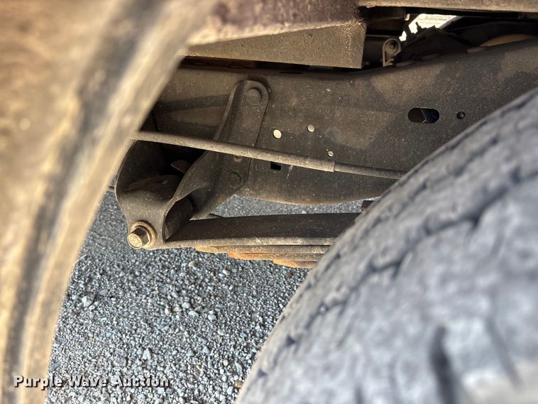 image for item EM6067 2015 Ford E350 Super Duty box truck