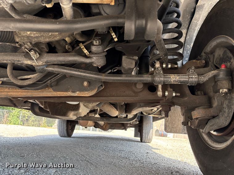 image for item EM6067 2015 Ford E350 Super Duty box truck