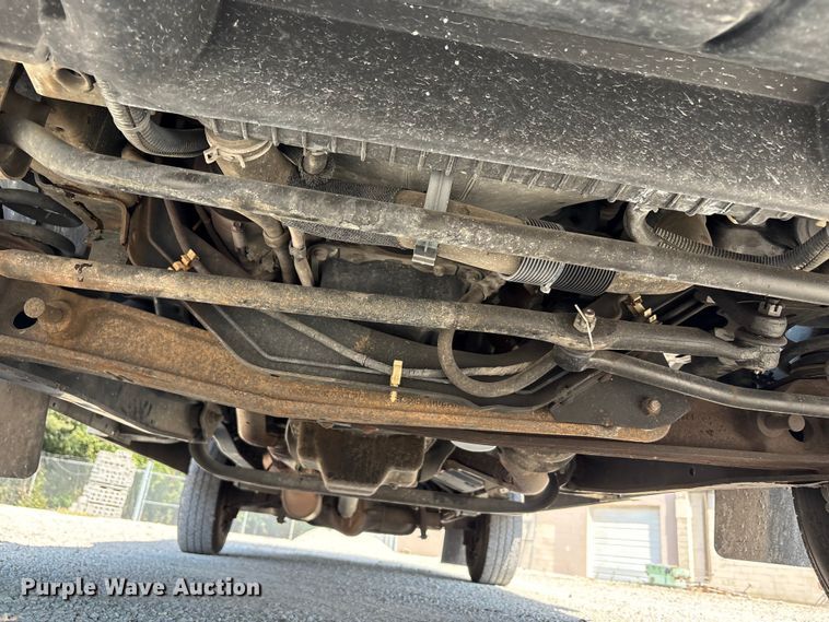 image for item EM6067 2015 Ford E350 Super Duty box truck