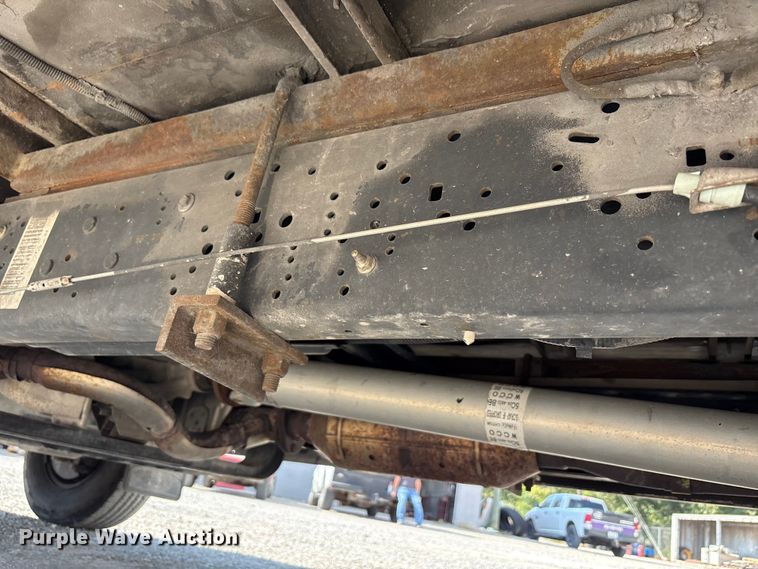 image for item EM6067 2015 Ford E350 Super Duty box truck