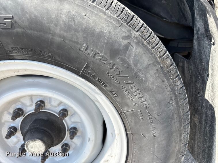 image for item EM6067 2015 Ford E350 Super Duty box truck