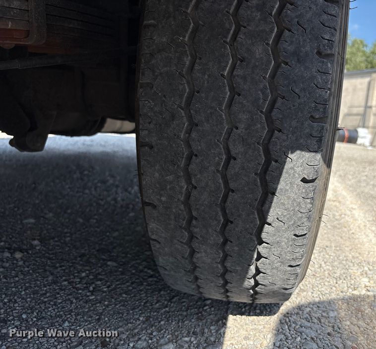 image for item EM6067 2015 Ford E350 Super Duty box truck