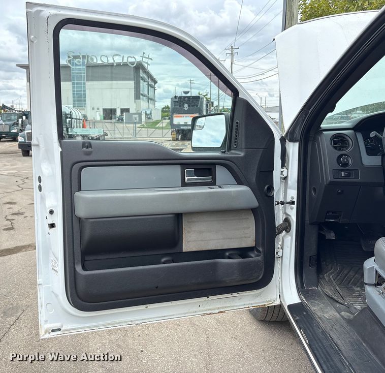 image for item EM6091 2014 Ford F150 pickup truck