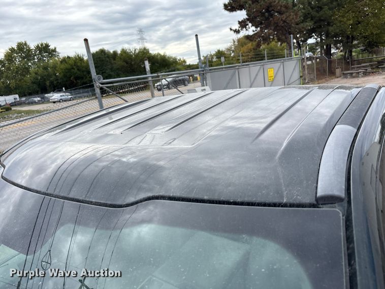 image for item EM6092 2017 Ford F350 Super Duty pickup truck