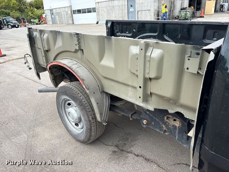 image for item EM6092 2017 Ford F350 Super Duty pickup truck