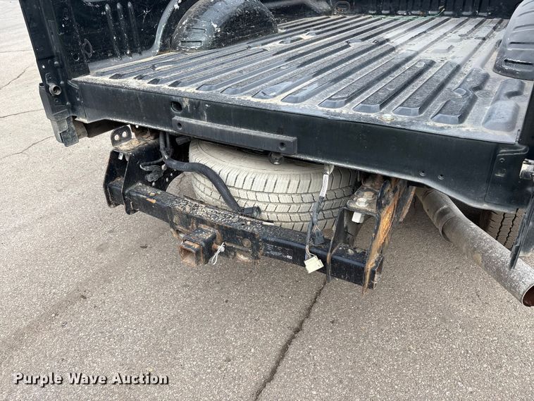 image for item EM6092 2017 Ford F350 Super Duty pickup truck