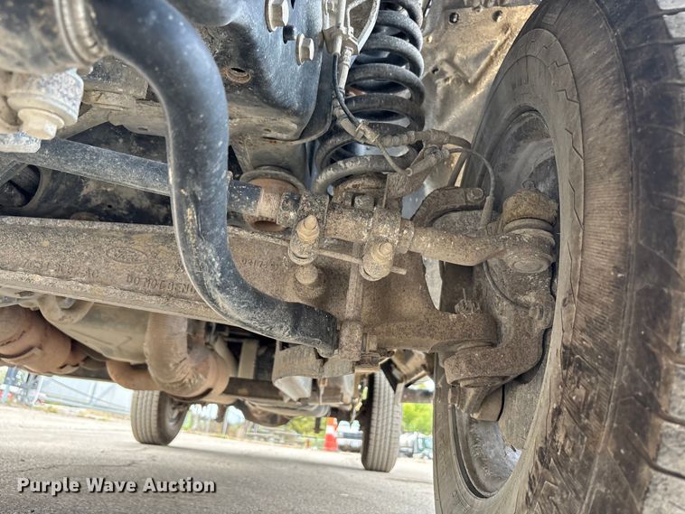 image for item EM6092 2017 Ford F350 Super Duty pickup truck