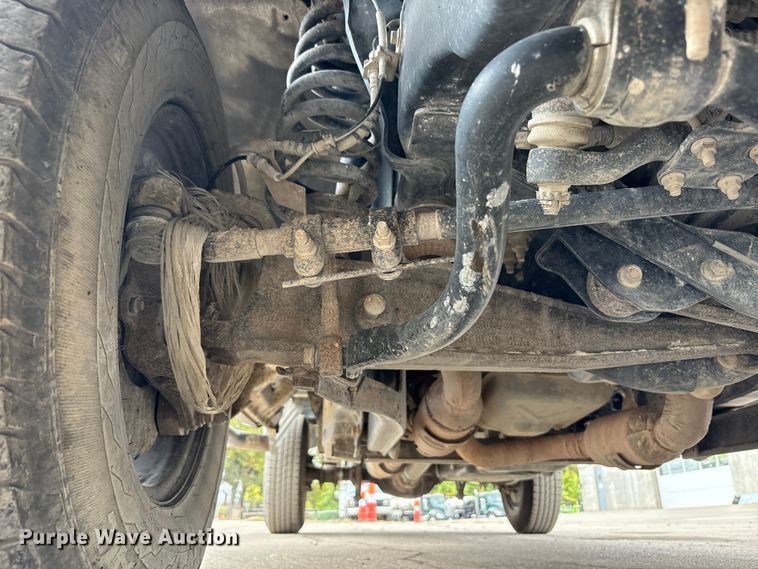 image for item EM6092 2017 Ford F350 Super Duty pickup truck