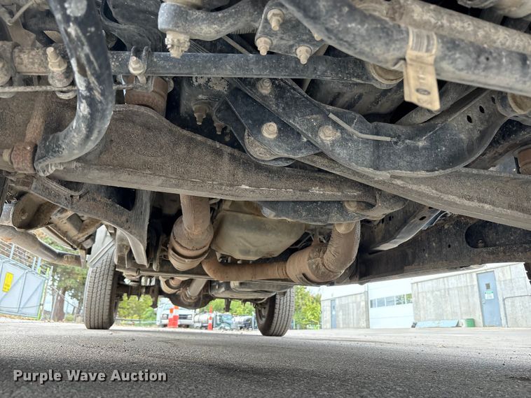 image for item EM6092 2017 Ford F350 Super Duty pickup truck