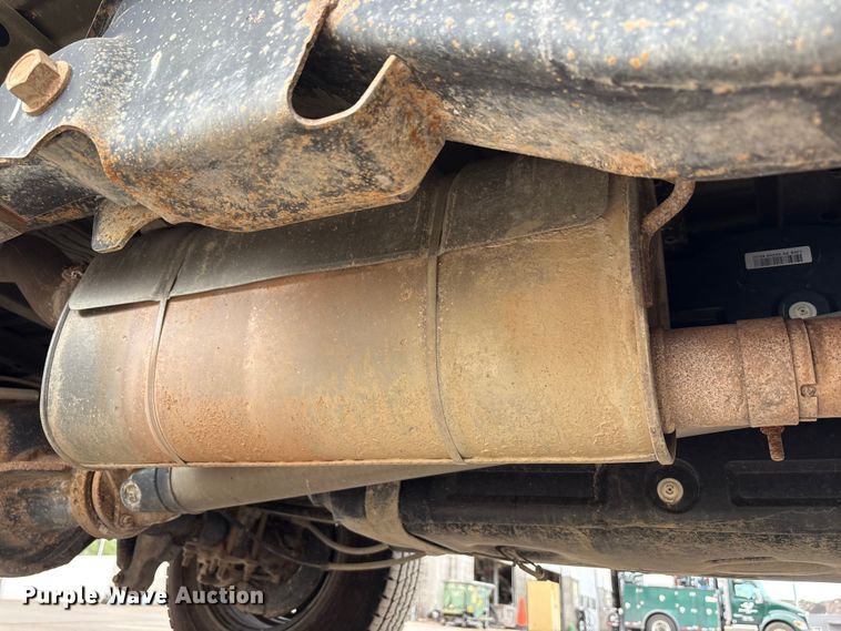 image for item EM6092 2017 Ford F350 Super Duty pickup truck