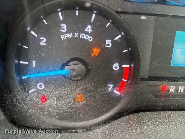 image for item EM6092 2017 Ford F350 Super Duty pickup truck