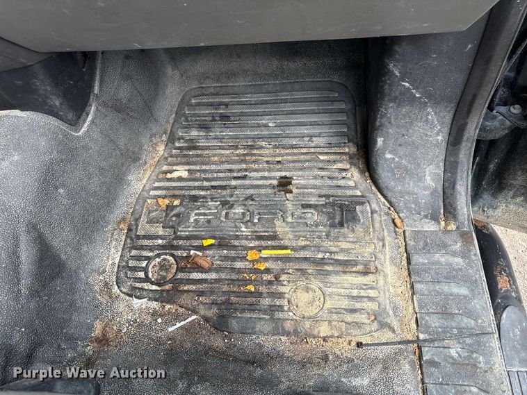 image for item EM6092 2017 Ford F350 Super Duty pickup truck