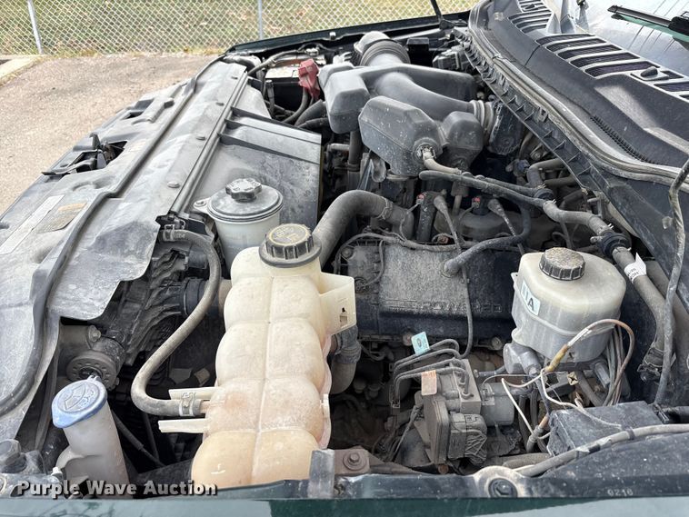 image for item EM6092 2017 Ford F350 Super Duty pickup truck