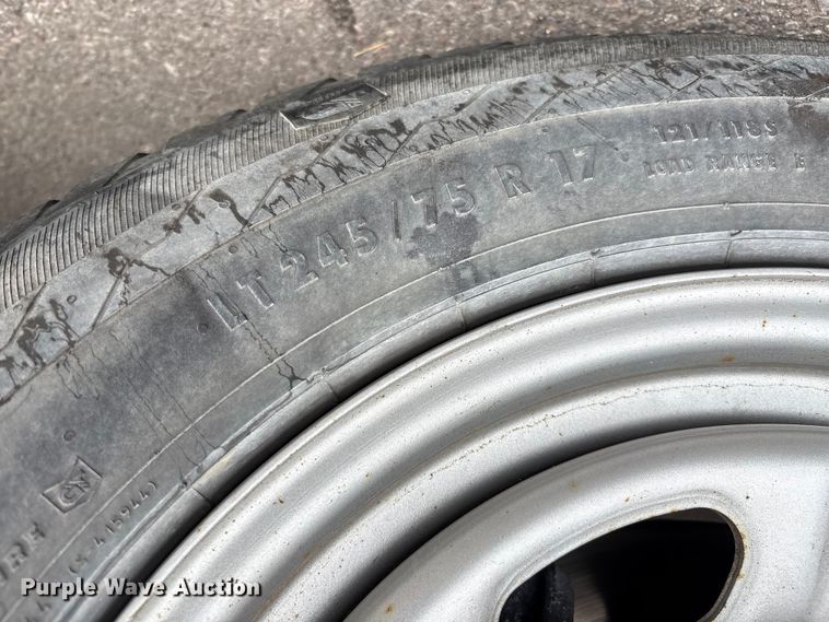 image for item EM6092 2017 Ford F350 Super Duty pickup truck