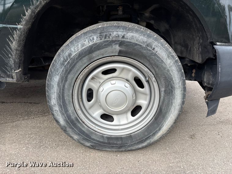 image for item EM6092 2017 Ford F350 Super Duty pickup truck