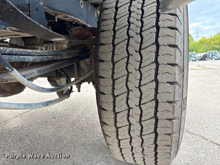 image for item EM6092 2017 Ford F350 Super Duty pickup truck