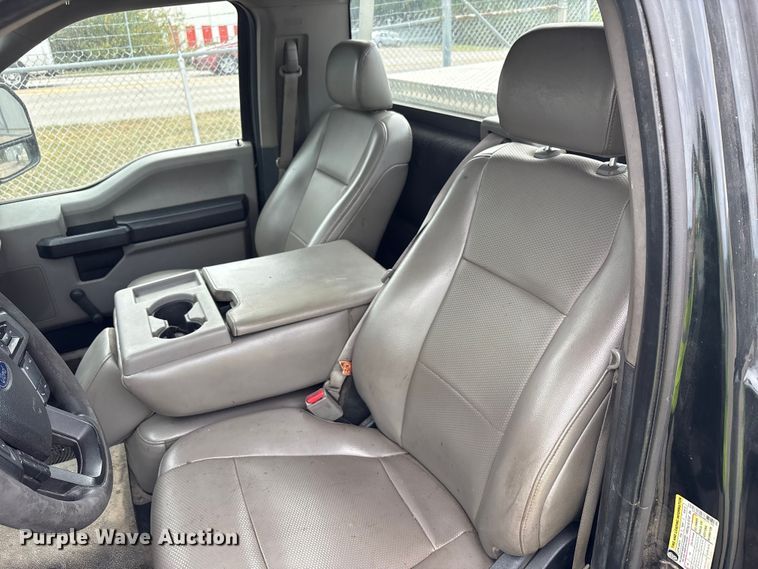 image for item EM6093 2017 Ford F250 Super Duty pickup truck