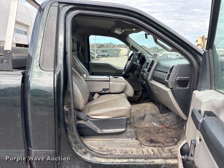 image for item EM6093 2017 Ford F250 Super Duty pickup truck