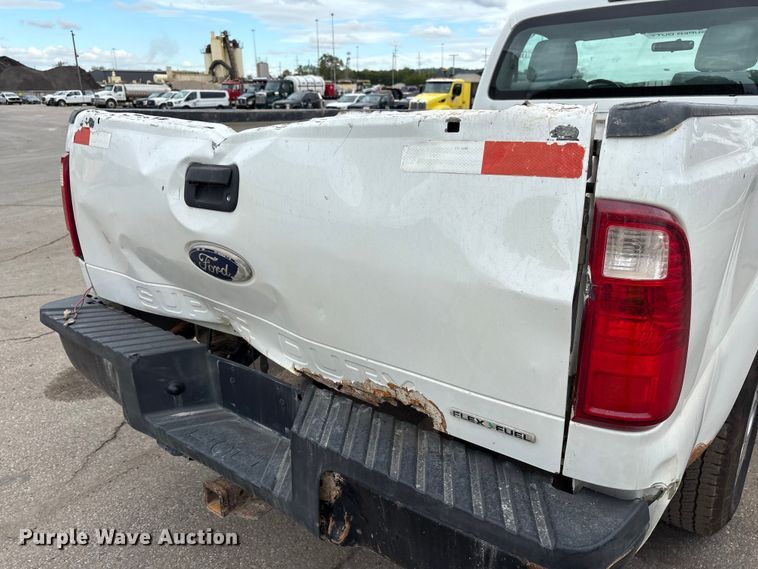 image for item EM6094 2012 Ford F250 Super Duty pickup truck