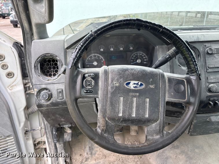 image for item EM6094 2012 Ford F250 Super Duty pickup truck