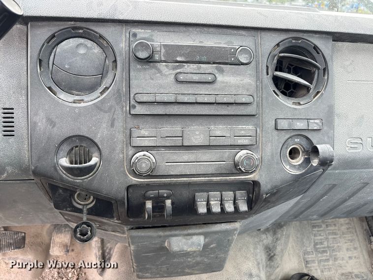 image for item EM6094 2012 Ford F250 Super Duty pickup truck