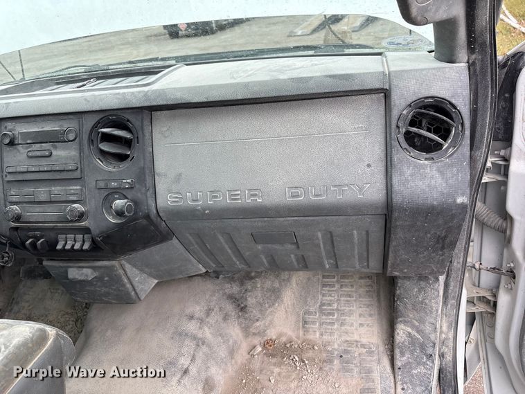 image for item EM6094 2012 Ford F250 Super Duty pickup truck