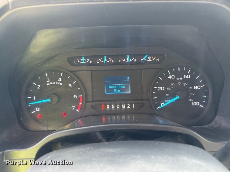 image for item EM6095 2018 Ford F250 Super Duty SuperCab pickup truck