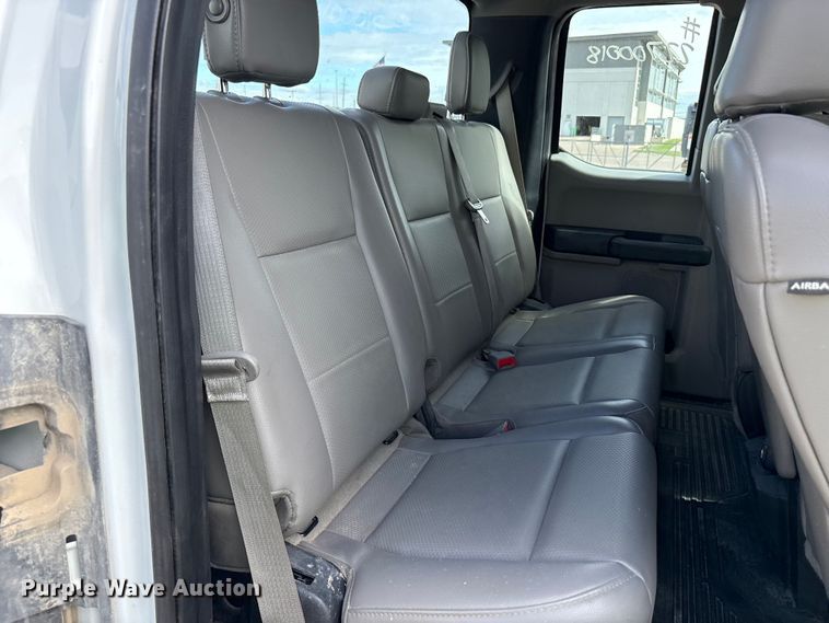 image for item EM6095 2018 Ford F250 Super Duty SuperCab pickup truck