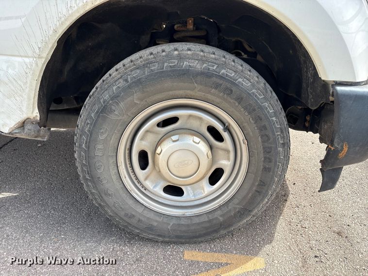 image for item EM6095 2018 Ford F250 Super Duty SuperCab pickup truck