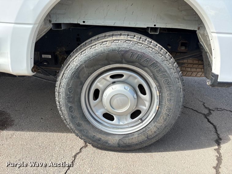 image for item EM6095 2018 Ford F250 Super Duty SuperCab pickup truck