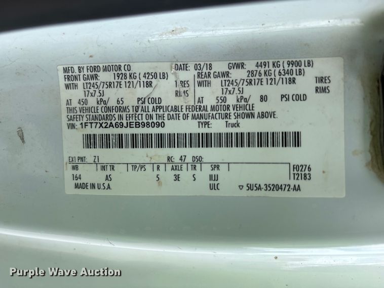 image for item EM6095 2018 Ford F250 Super Duty SuperCab pickup truck