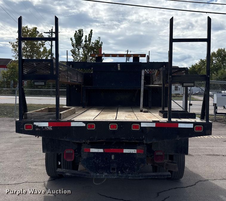 image for item EM6096 2008 Ford F450 Super Duty flatbed truck