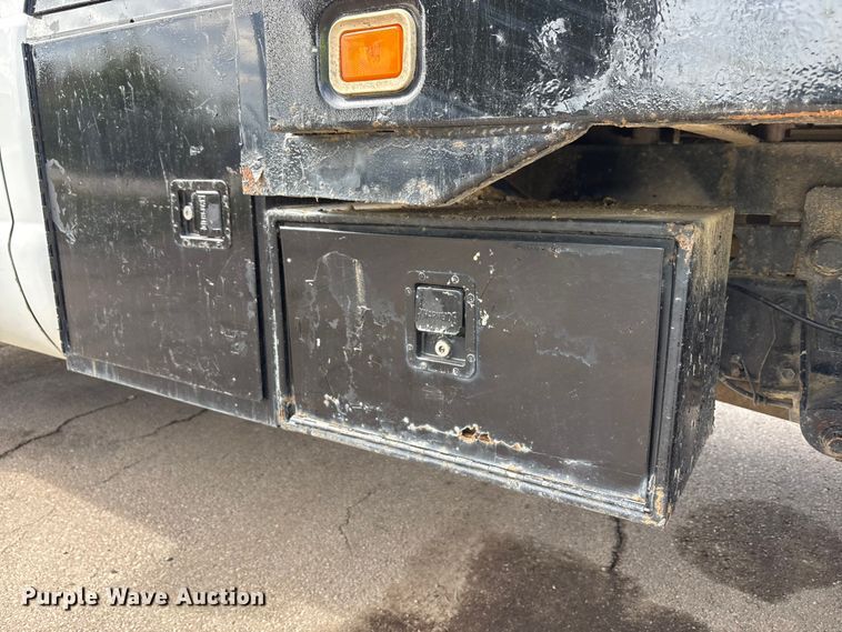 image for item EM6096 2008 Ford F450 Super Duty flatbed truck