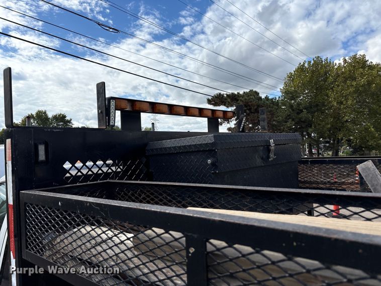 image for item EM6096 2008 Ford F450 Super Duty flatbed truck