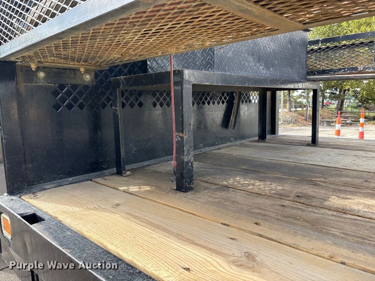 image for item EM6096 2008 Ford F450 Super Duty flatbed truck