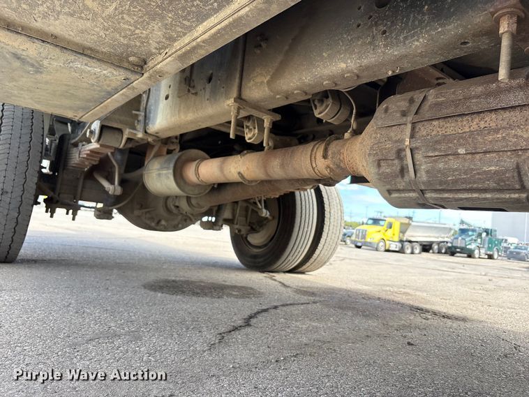 image for item EM6096 2008 Ford F450 Super Duty flatbed truck