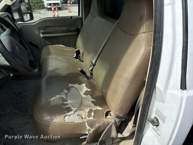 image for item EM6096 2008 Ford F450 Super Duty flatbed truck